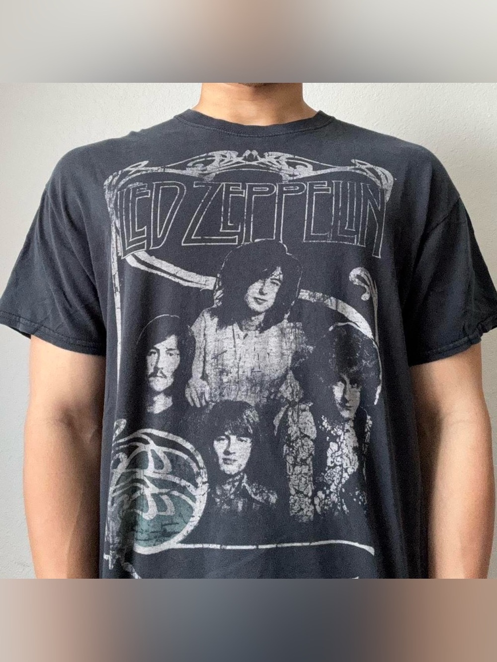Vintage 2000s Led Zeppelin Band Graphics Black Tee Shirt